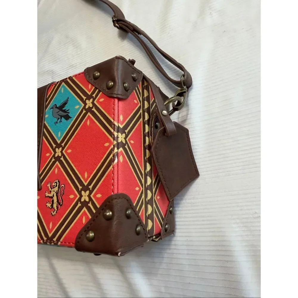 Harry Potter quidditch Trunk Hand Bag Crossbody Bag - Picture 2 of 14
